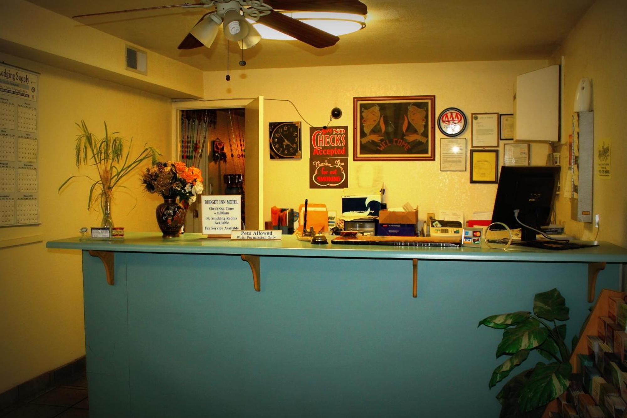 Budget Inn ปาร์คเกอร์ ภายนอก รูปภาพ